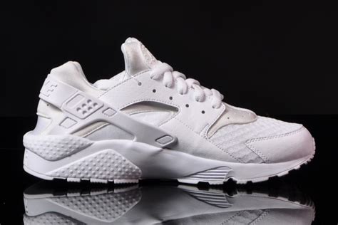 nike huarache all white